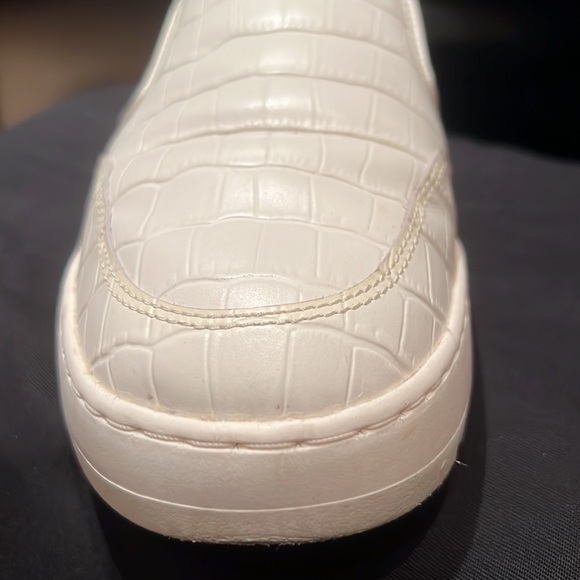 Vionic Dinora Croco Slip On Sneaker Comfort Shoes White Women’s 8 - Picture 3 of 8